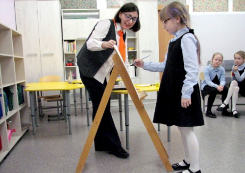 Школы Ярославской области получат новое оборудование для кабинетов физики, музыки и изо