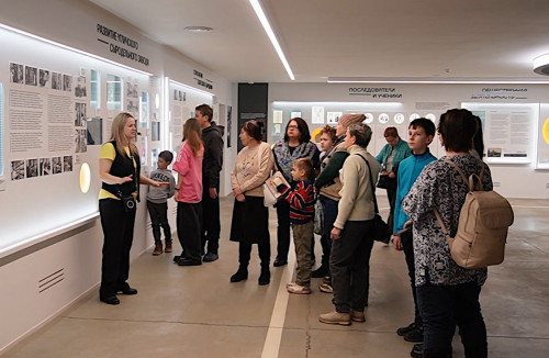 В гостях в музее «СырКультПросвет» организация «Лицом к миру»