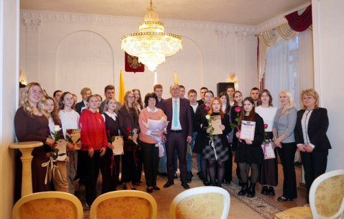 В администрации округа чествовали лучших студентов Угличского округа