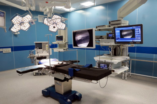 Глава региона открыл новый хирургический корпус областной онкобольницы