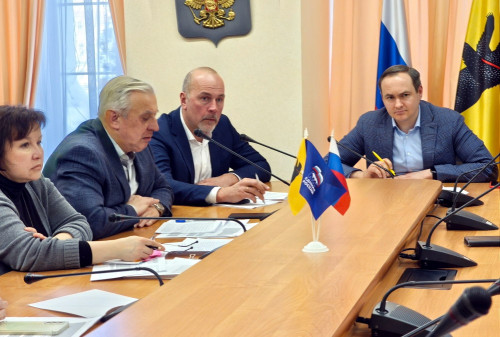 В областной Думе рассмотрели вопросы организации местного самоуправления в Ярославской области