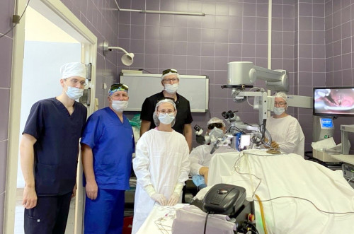 Ярославские врачи осваивают методику трансназальных эндоскопических операций