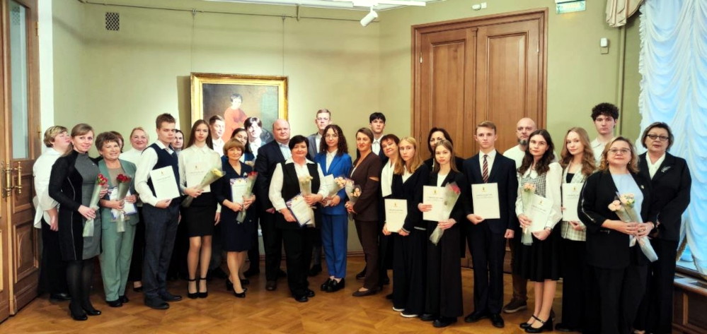 2Db65jqih7jv2fL ewurEOJFcilYmkTzKDTKQPXJBQIg0WMiNhr YYEbFxayzDJrDpqCTv9wzd303tkIwo31EXCl