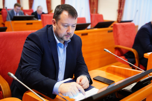 Депутаты предложили предусмотреть в бюджете области средства на трудоустройство подростков в летний период