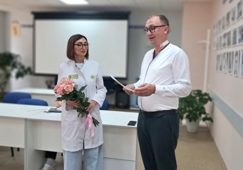 Главному врачу Угличской ЦРБ Ирине Кутузовой вручена медаль &quot;За содействие СВО&quot;
