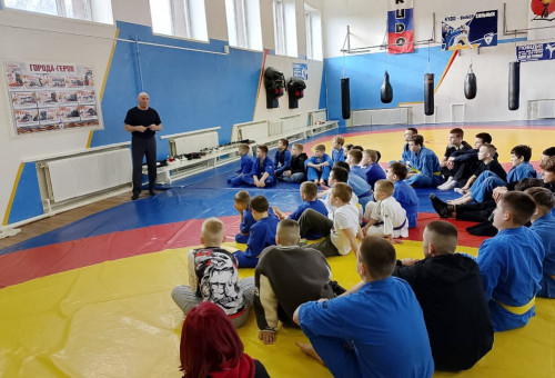 В спортивной школе &quot;Витязь&quot; прошел урок мужества