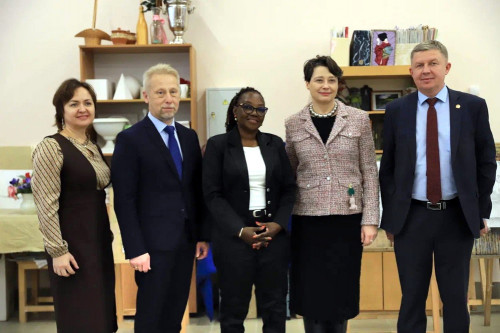 Руководитель лицея из Кот-д’Ивуара изучает ярославский опыт развития профобразования