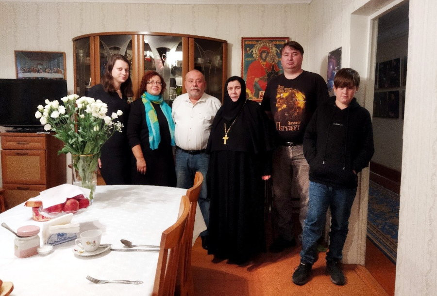 В просветительском центре Алексеевского монастыря прошла литературная встреча памяти поэта Евгения Гусева