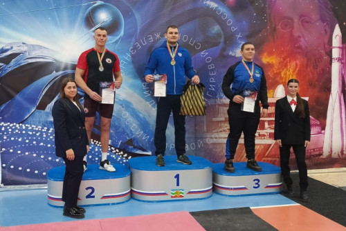 Артем Назаров завоевал серебряную медаль