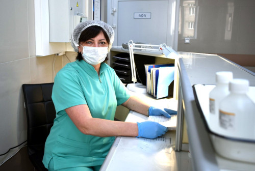 В Ярославской области ежедневно публикуют данные о свободных явках к врачам