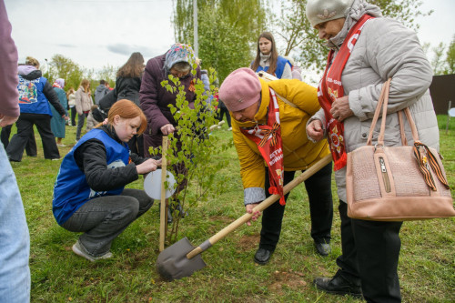Сад Памяти "Было детство и была война"