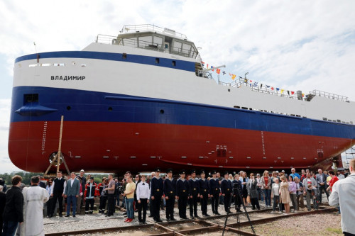 Новое краболовное судно спущено на воду в Рыбинске