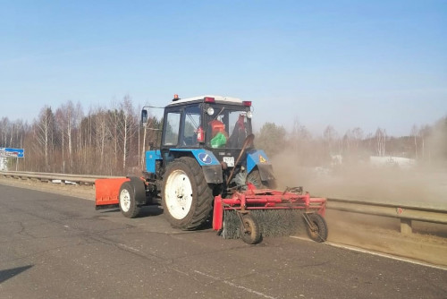 Дороги Ярославской области приводят в порядок после зимы