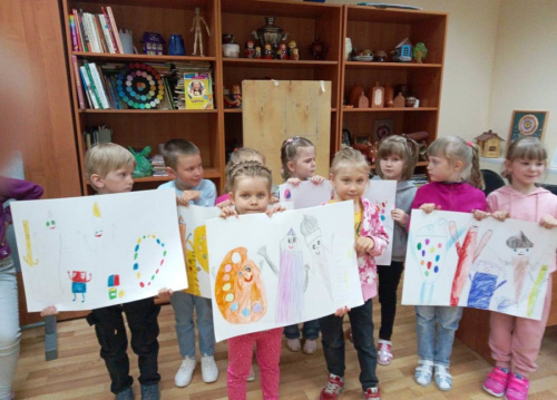 А у нас в «Весёлом карандаше»