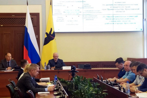 Безопасность детского отдыха в летний период обсудили в Правительстве области