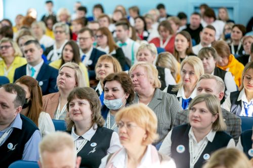 ​В Ярославле стартовал окружной полуфинал всероссийского конкурса «Флагманы образования. Школа»