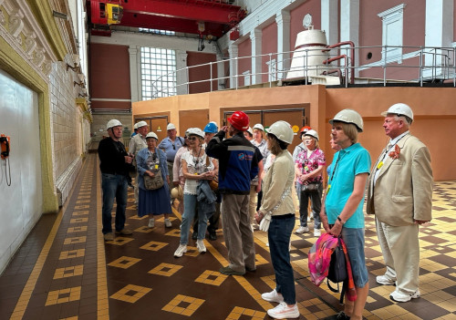 Ветераны энергетики посетили станции Каскада Верхневолжских ГЭС