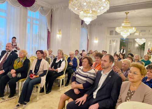 Награждение участников смотра-конкурса "С любовью к родному городу"