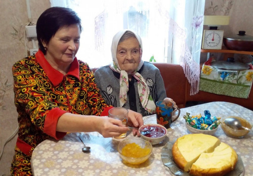 Вместе жить легче