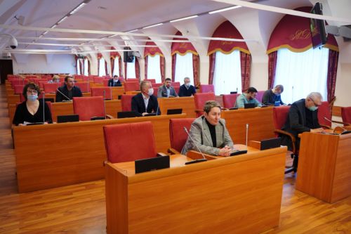 Депутаты поддержали кандидатуру Ильи Осипова на должность председателя комитета по экономической политике, инвестициям, промышленности, и предпринимательству