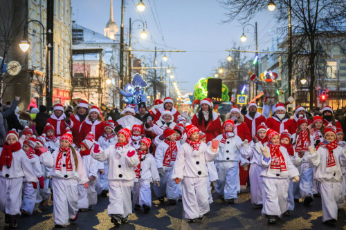 «НаШествие Дедов Морозов», парад снеговиков и предновогодние ярмарки пройдут в Ярославской области