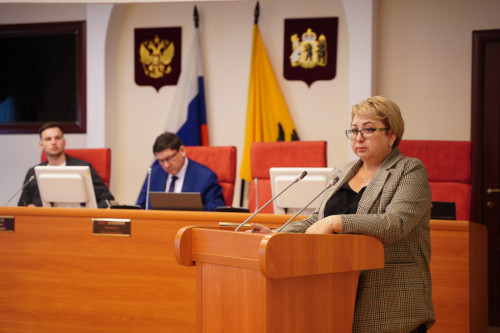 На комитете по здравоохранению обсудили вопросы развития материально-технической базы медорганизаций и оказания экстренной помощи