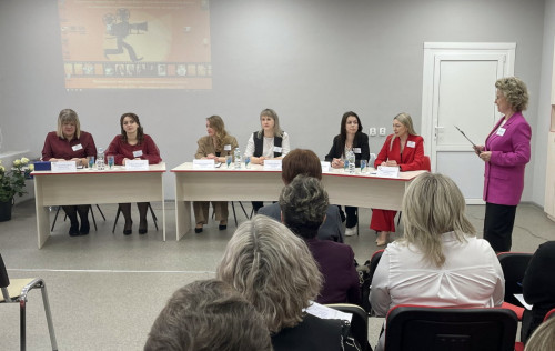 Завершились муниципальные этапы конкурсов «Учитель года России-2026» и «Воспитатель года России-2026»