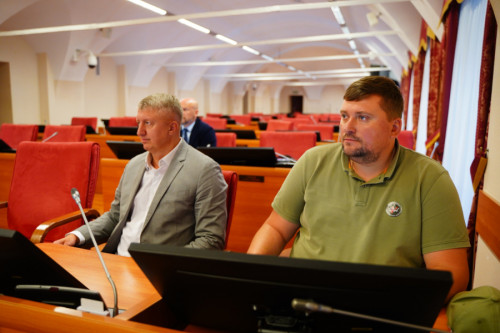 Депутаты поддержали проект федерального закона, устанавливающий дополнительные соцгарантии семьям погибших участников СВО