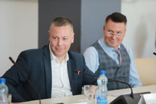 Михаил Евраев провел пресс-конференцию
