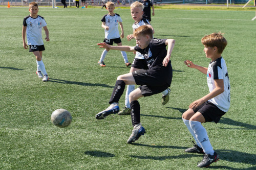 Юные футболисты показали красивую игру