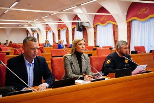 По предложению депутатов в следующем году будут увеличены расходы на трудоустройство несовершеннолетних