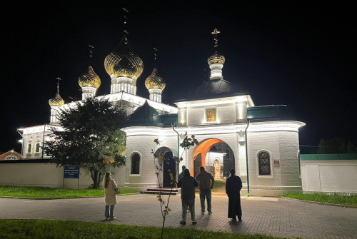 Архитектурной подсветкой украшены еще пять храмов Ярославской области