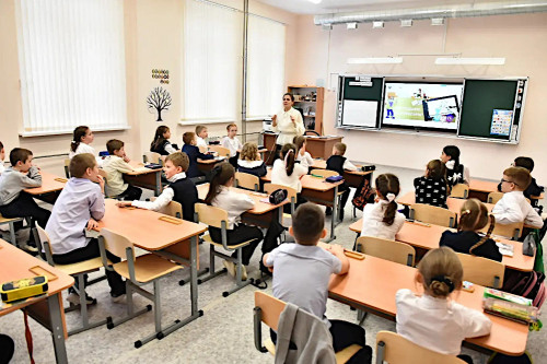 Новые специалисты приходят в систему образования и здравоохранения региона