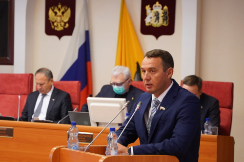 Алексей Макаров поддержал предложение по увеличению финансирования обеспечения жильём молодых семей