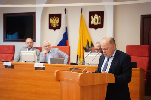 Комитет по бюджету, налогам и финансам обсудил вопросы финансового наполнения областной казны