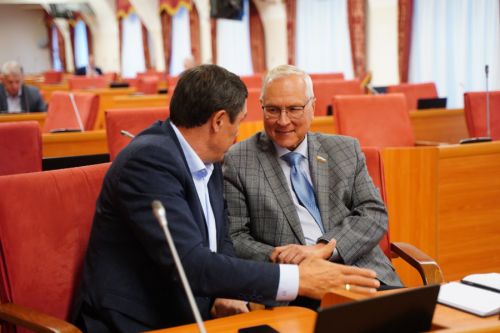 Комитет по экономической политике одобрил поправки в региональный закон об управлении имуществом и поддержал две федеральные инициативы