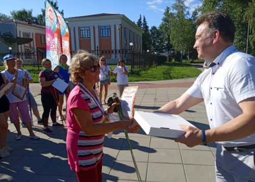 Фестиваль по скандинавской ходьбе в Угличе