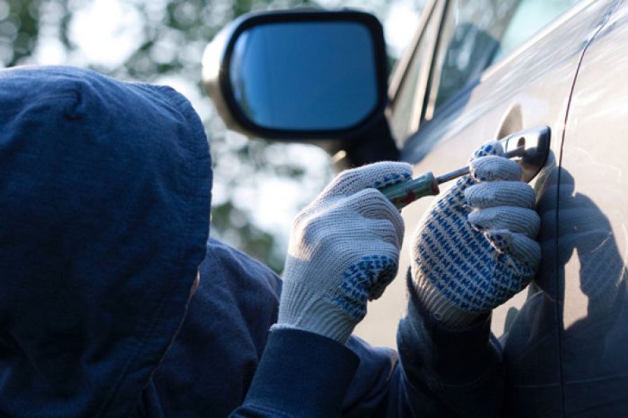 В Угличе полицейскими раскрыта кража автомобиля