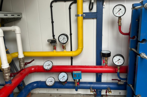 Более 80 процентов социальных объектов в Ярославской области уже подключено к отоплению