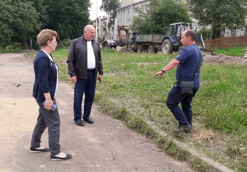 Главы проинспектировали ход работ на объектах благоустройства города