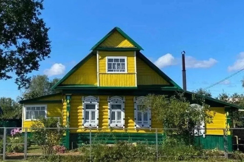 Первые в этом сезоне дома обновлены в регионе по программе покраски фасадов