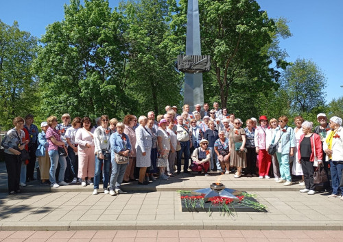 Делегация ветеранов министерства энергетики и электрификации