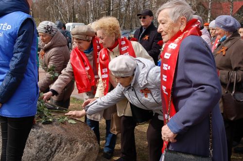 В Угличе заложили Аллею Памяти