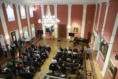 Михаил Евраев: «7,6 млрд рублей потратили туристы в Ярославской области в 2022 году»