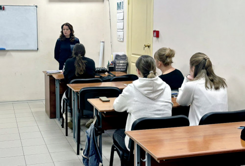 Профилактическое мероприятие «Начинающий водитель» в автошколе