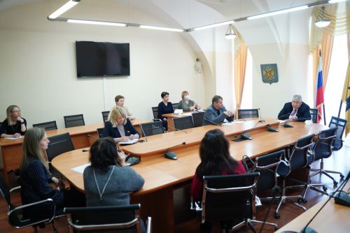 В областной Думе прошло совещание по вопросу отлова и содержания безнадзорных животных