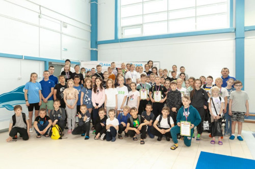 В Угличе состоялся Межмуниципальный турнир по плаванию среди малых городов Ярославской области.