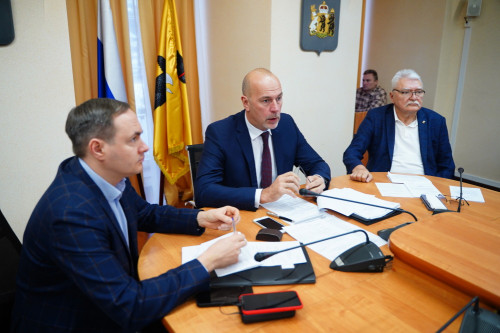 Депутаты обсудили планы по реализации программы развития местного самоуправления в 2026 году