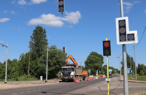 Светофоры подключают к интеллектуальной транспортной системе в Ярославской области