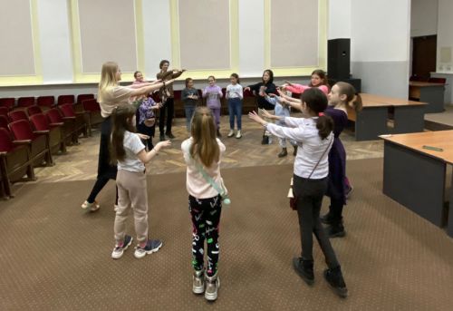 Обучение азам театрального искусства